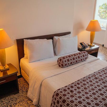 בואנוונטורה Hotel Tequendama Inn Estacion מראה חיצוני תמונה