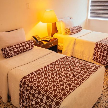 בואנוונטורה Hotel Tequendama Inn Estacion מראה חיצוני תמונה