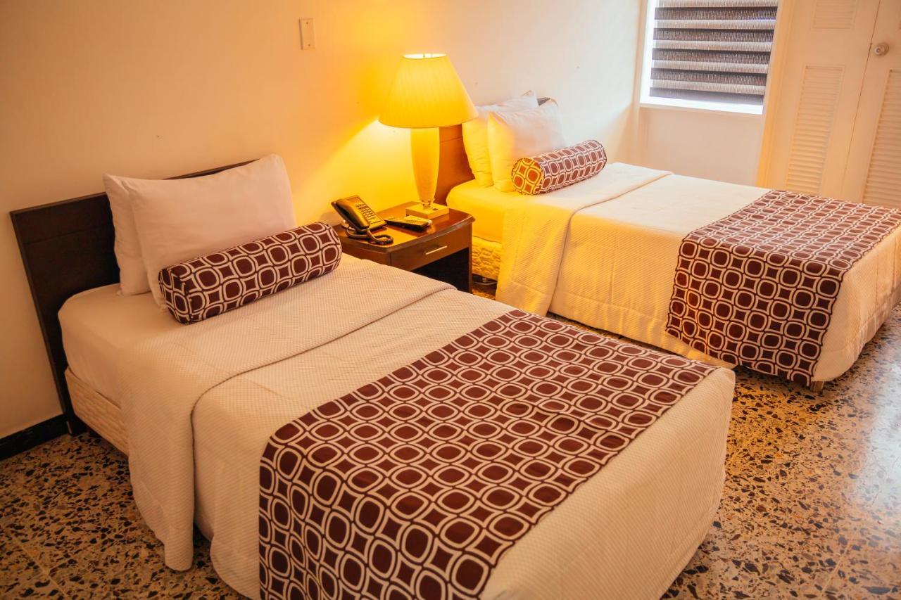 בואנוונטורה Hotel Tequendama Inn Estacion מראה חיצוני תמונה